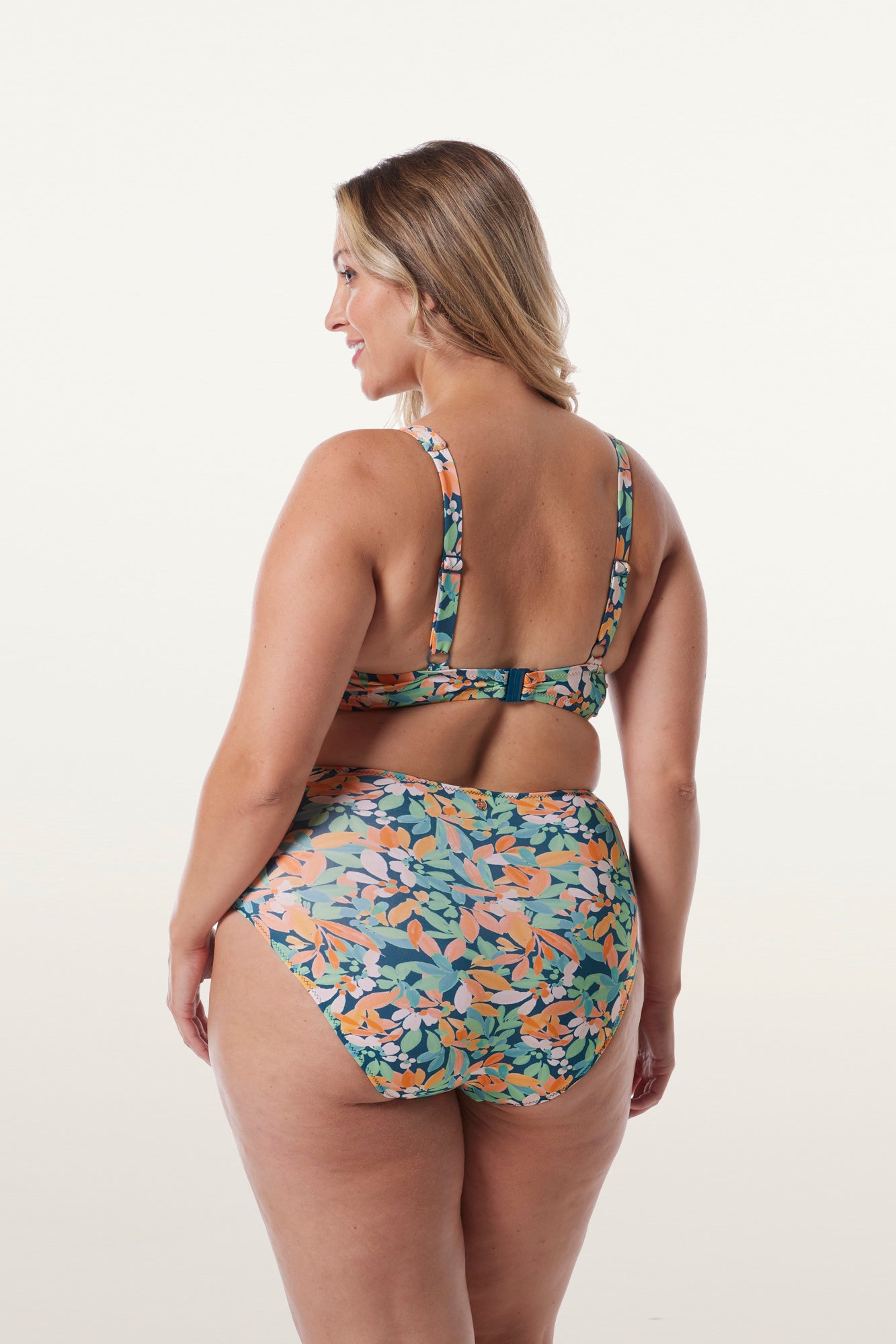 FIZZ Underwired bikini top