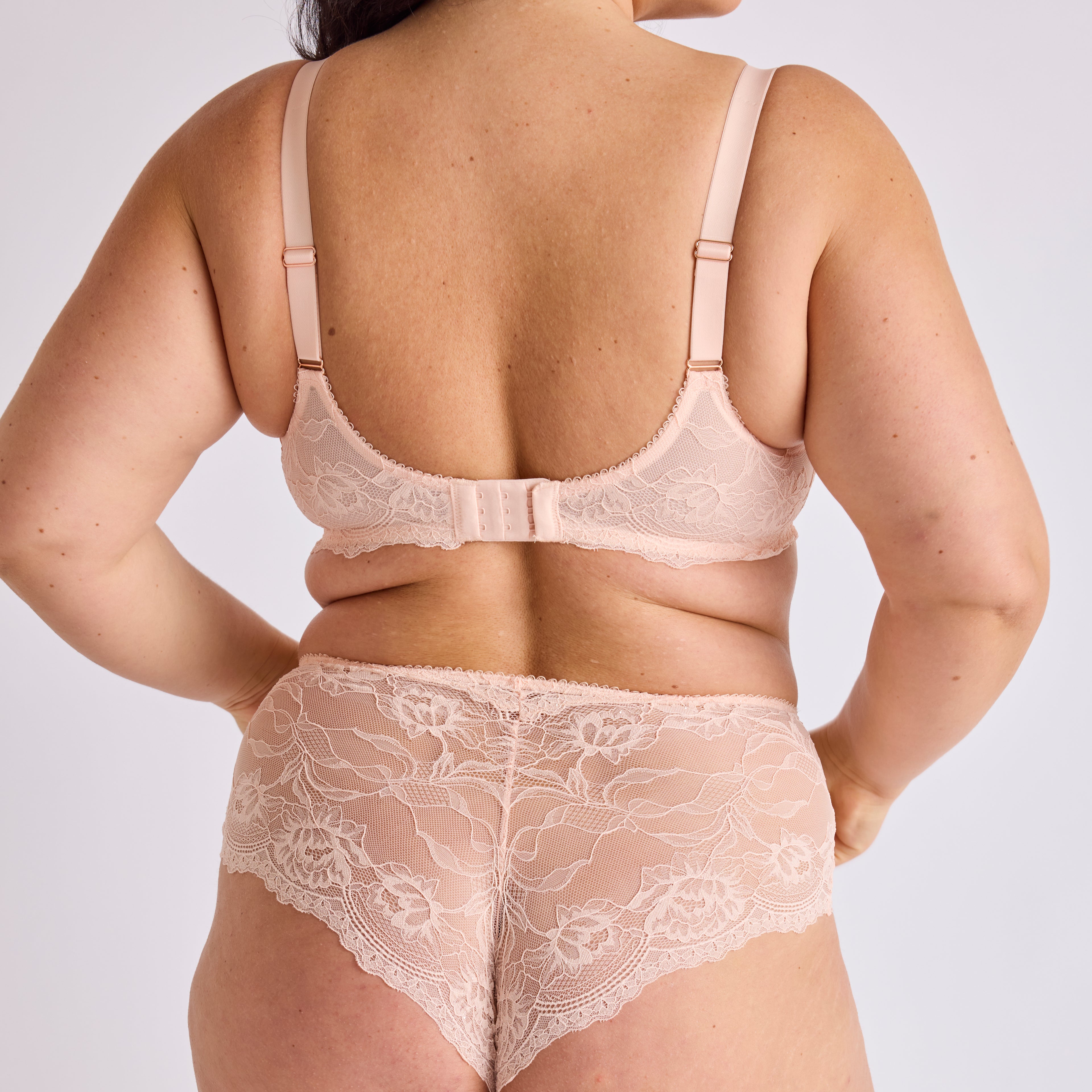 SOUTIEN GORGE GRAND MAINTIEN DENTELLE | ELOGE
