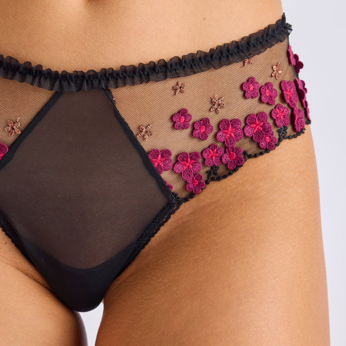 SHORTY TANGA TULLE BRODÉ MARGUERITE NOIR | JAVA