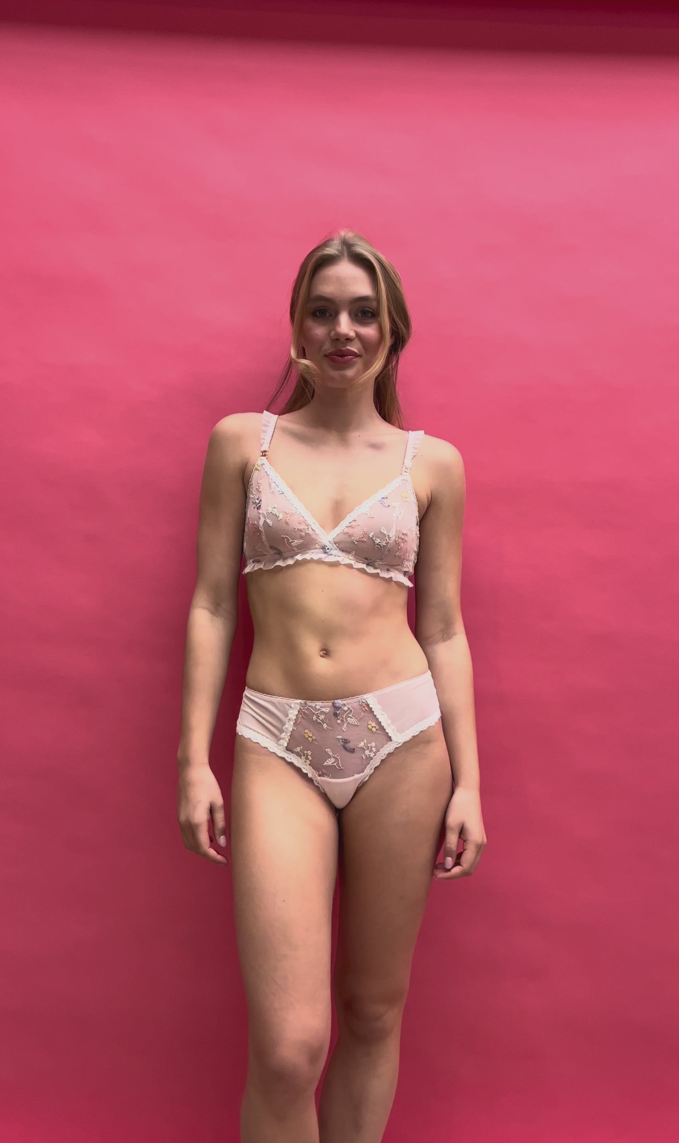 SOUTIEN-GORGE SOUPLE TULLE BRODÉ POUDRE | CALINE